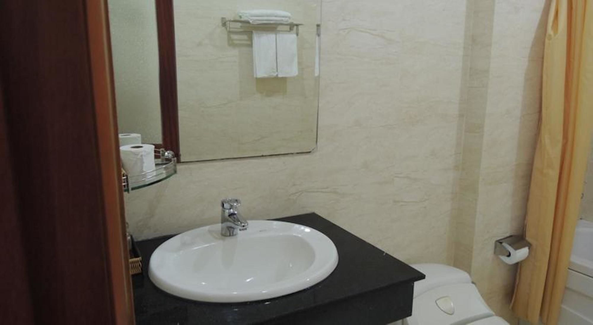Duc Minh Hotel Ho Chi Minh City Exterior photo